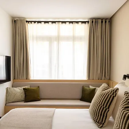 Elegant - Ac-3br-8p - Place De La Nation *
